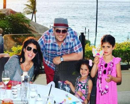 Josh Gad with wife Ida, and their two daughters